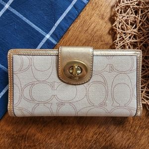 Coach wallet
